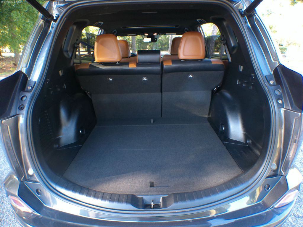 2018 Toyota Rav4 Image 16