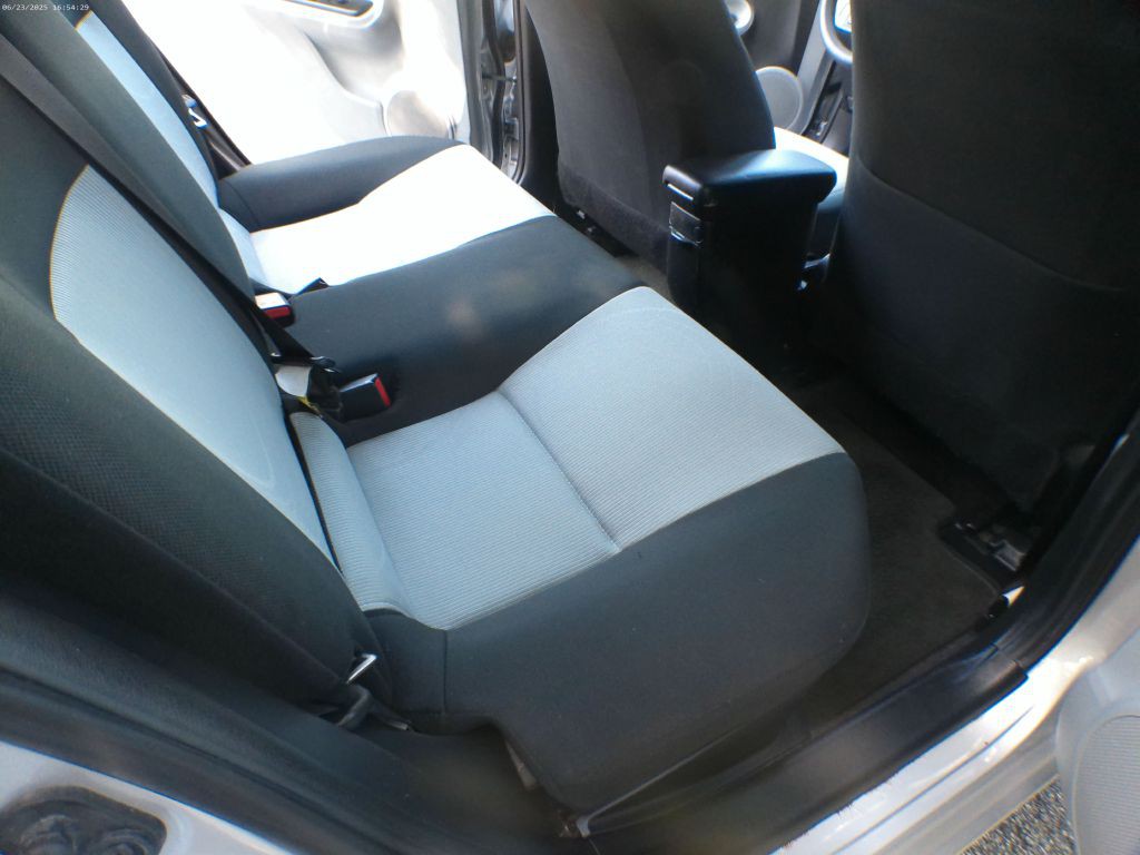 2014 Toyota Prius Image 8