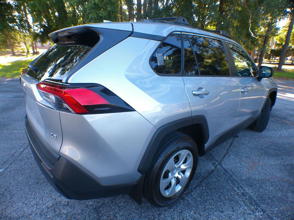 2021 Toyota Rav4 Image 3