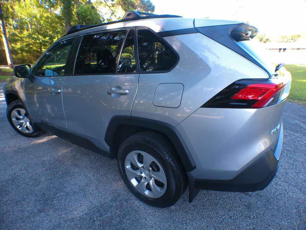 2021 Toyota Rav4 Image 4