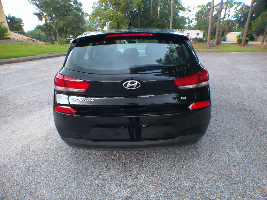 2020 Hyundai Elantra Image 18