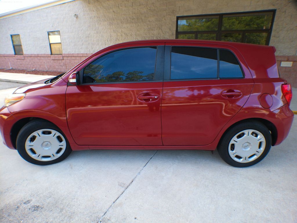 2009 Scion xD Image 17
