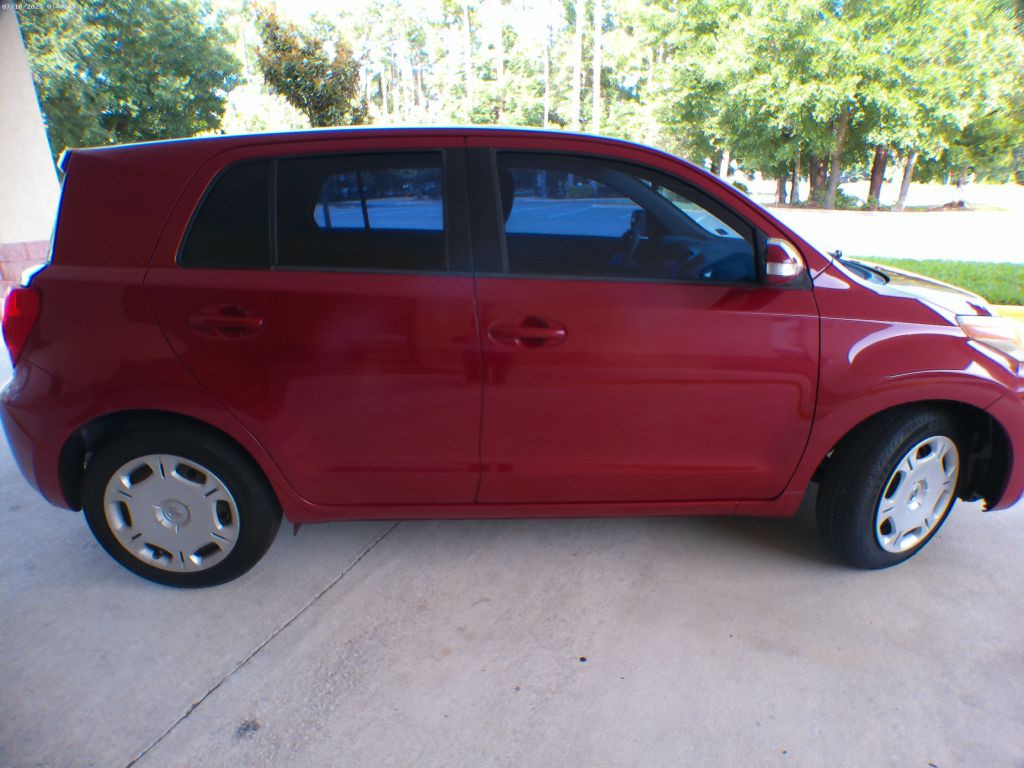2009 Scion xD Image 18