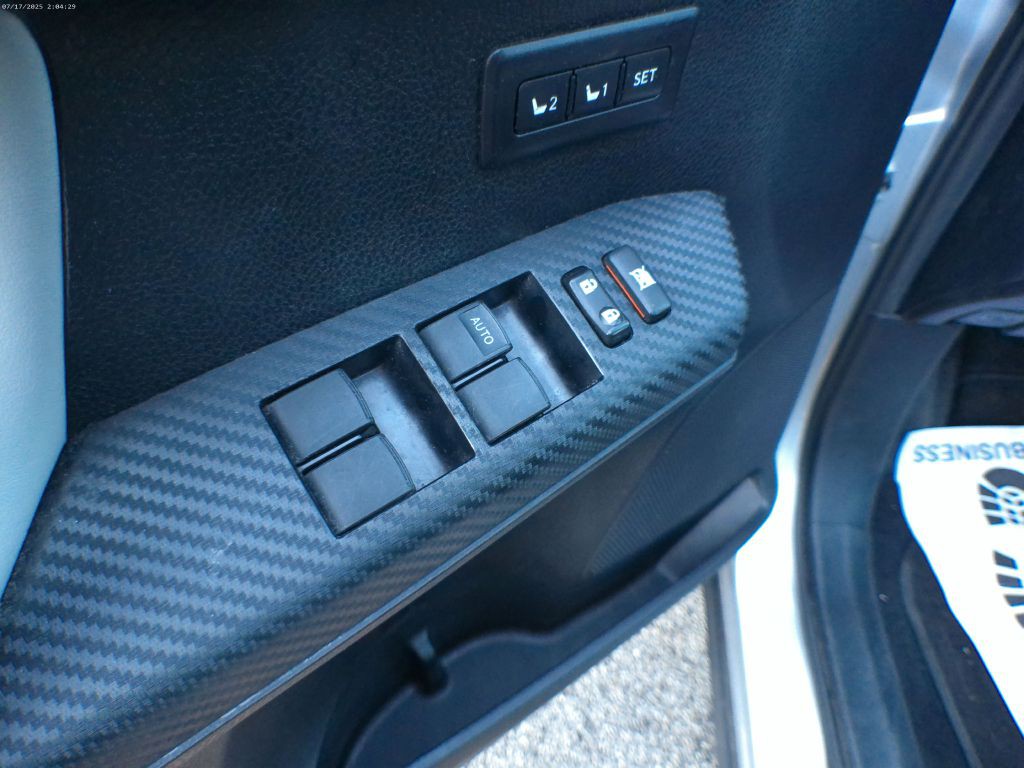 2014 Toyota Rav4 Image 10
