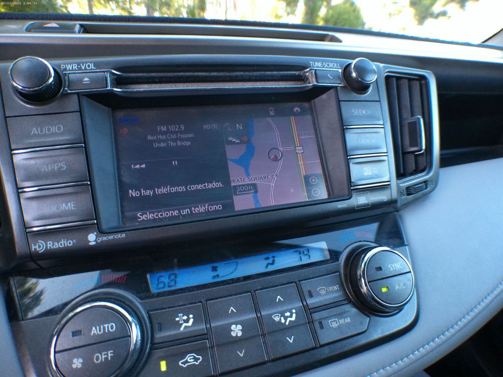 2014 Toyota Rav4 Image 11