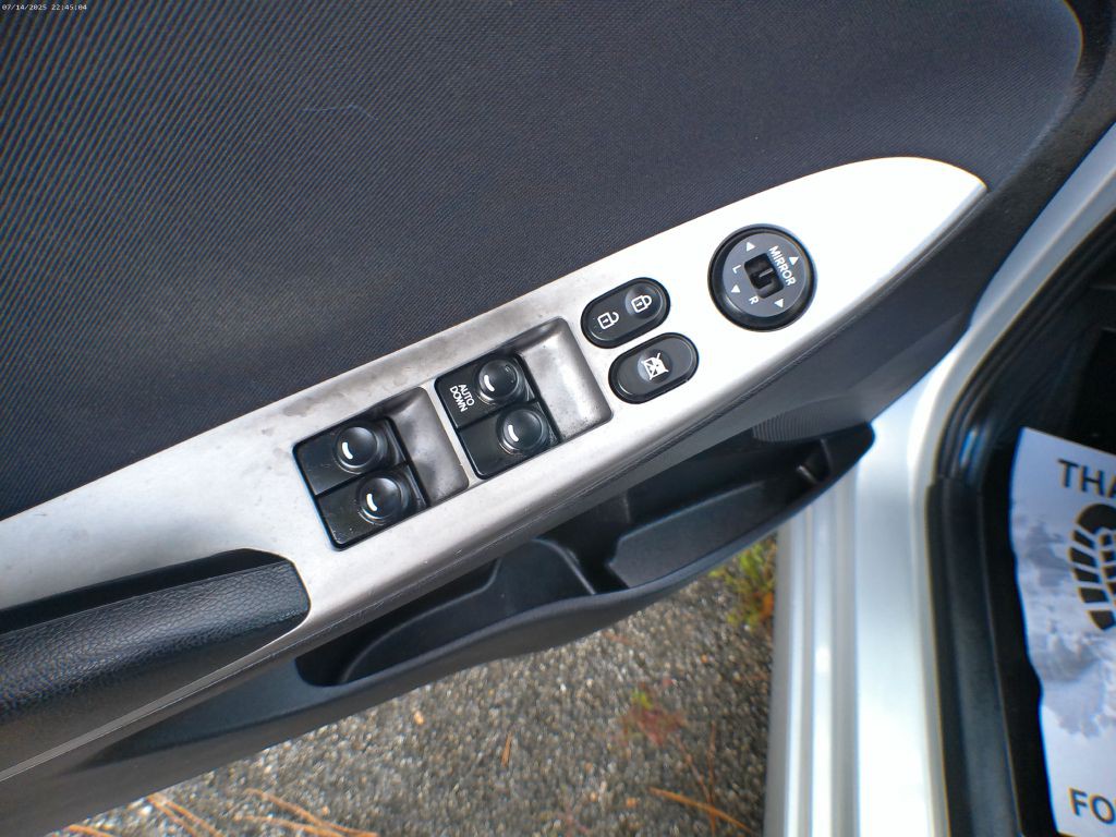 2015 Hyundai Accent Image 10