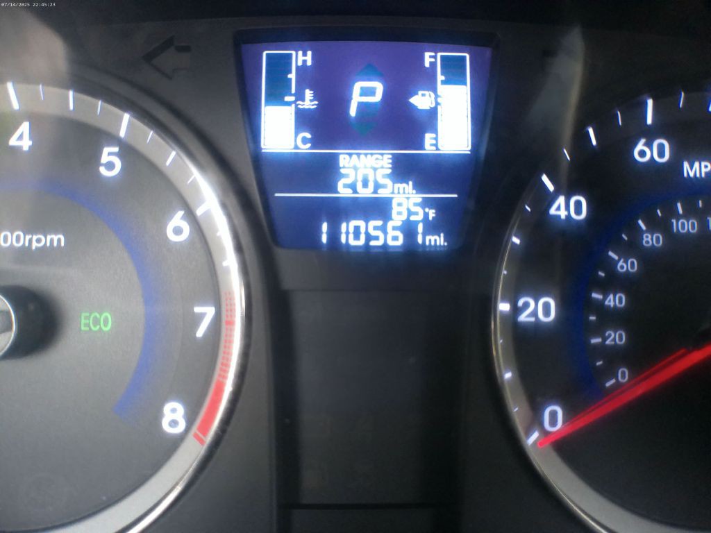 2015 Hyundai Accent Image 13
