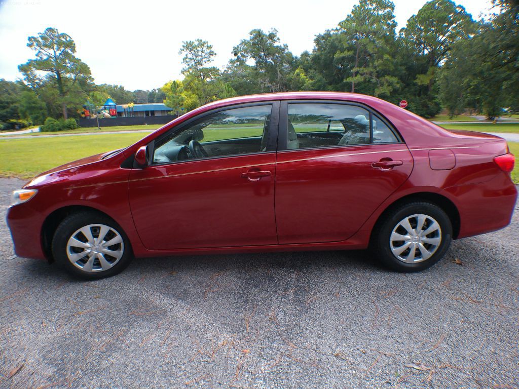 2011 Toyota Corolla Image 12