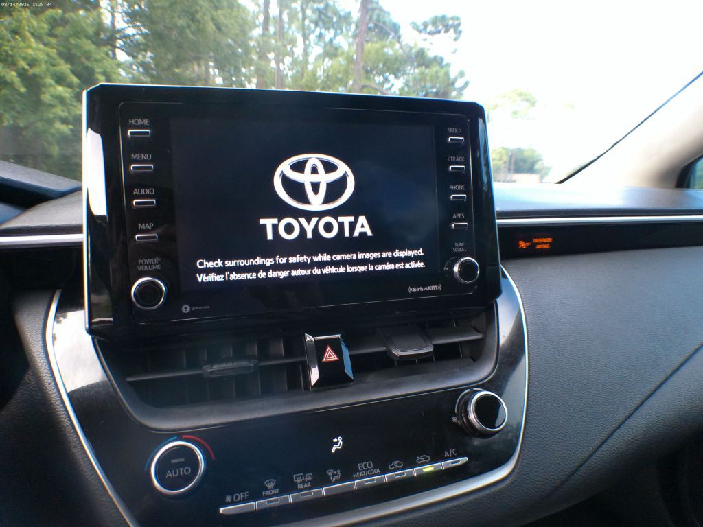 2021 Toyota Corolla Image 11
