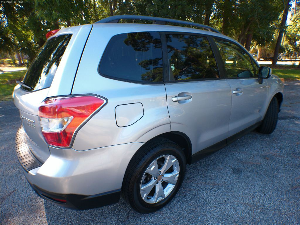 2015 Subaru Forester Image 3