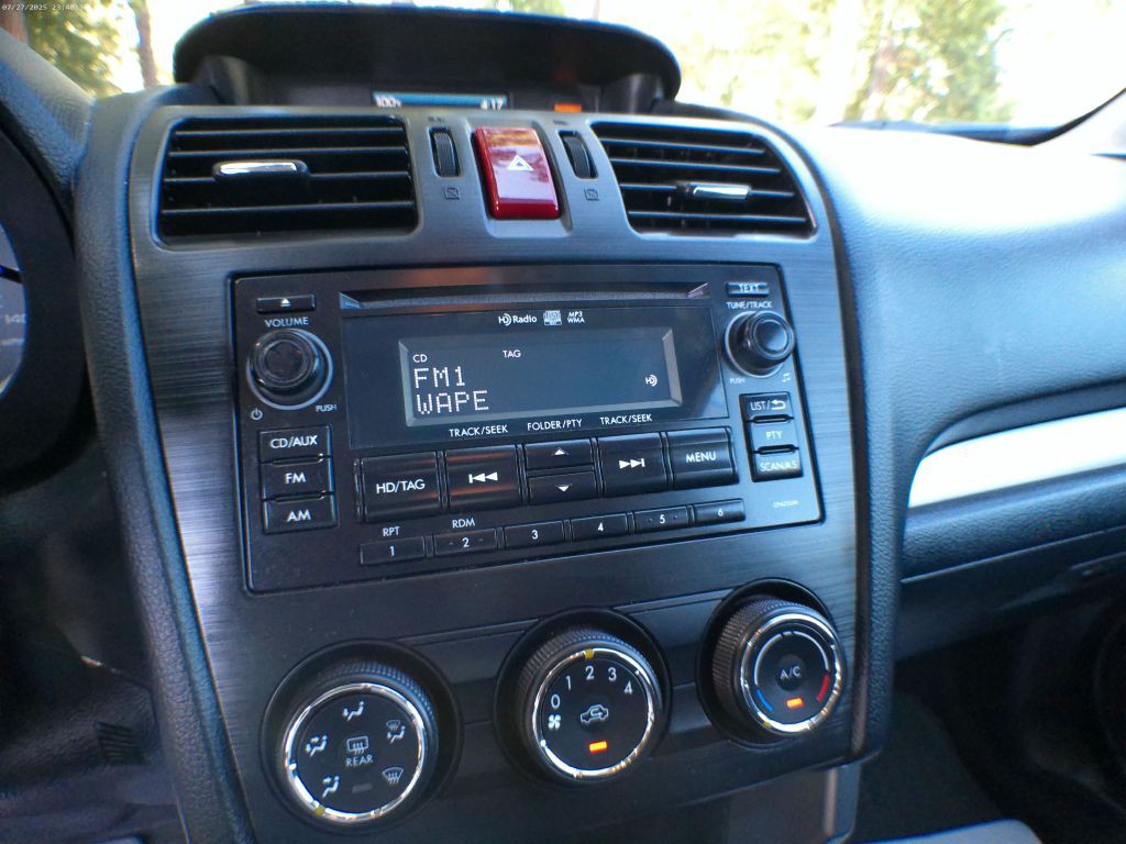 2015 Subaru Forester Image 12