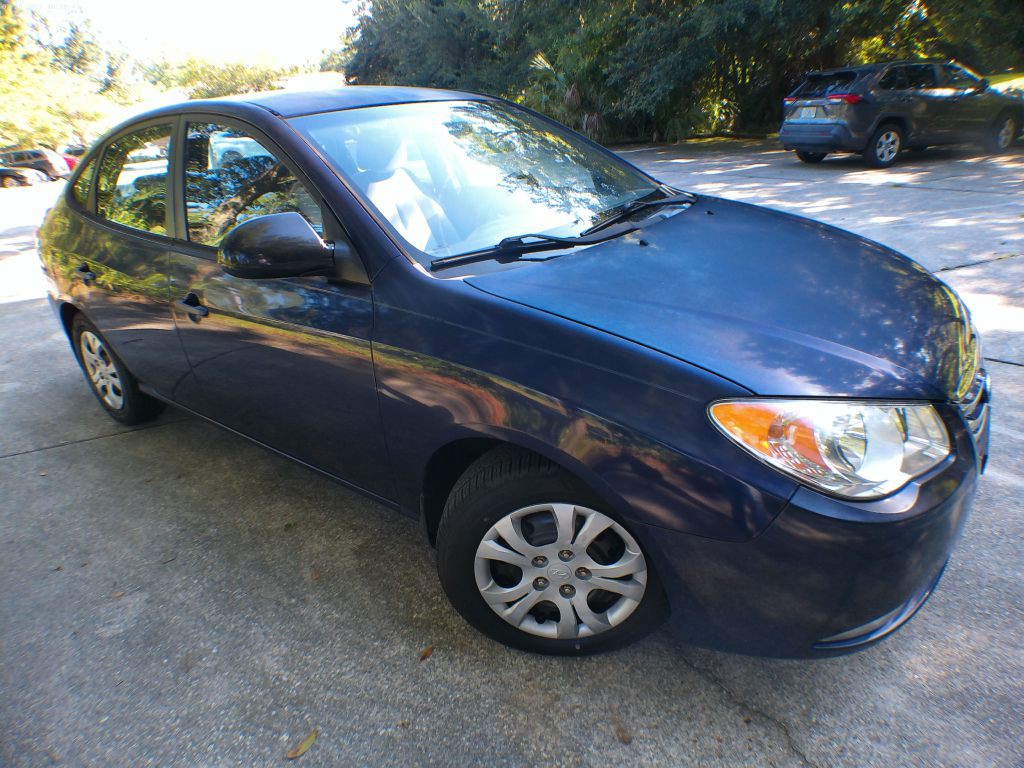 2010 Hyundai Elantra Image 2