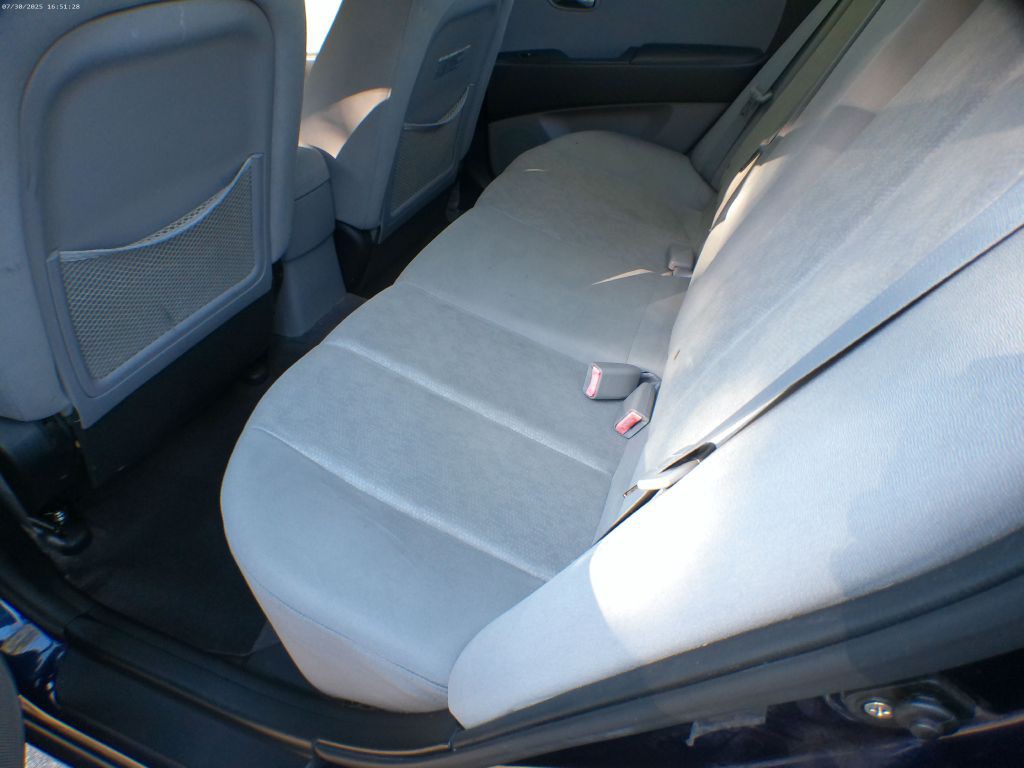 2010 Hyundai Elantra Image 8