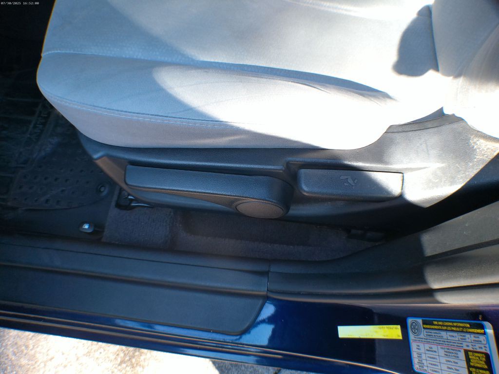 2010 Hyundai Elantra Image 13