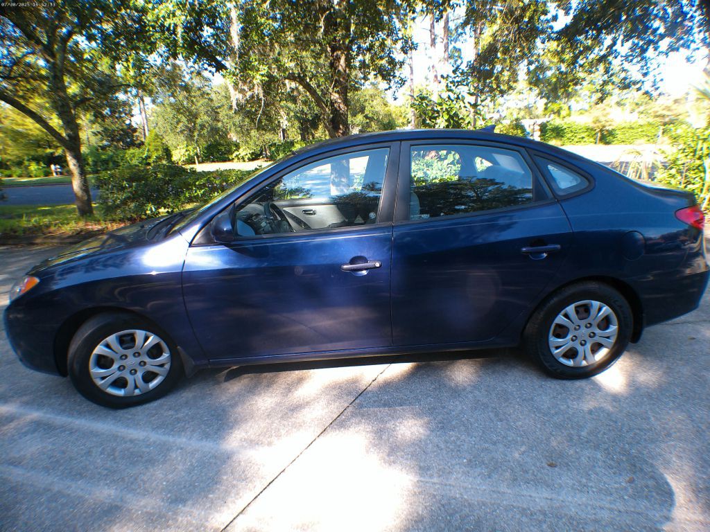 2010 Hyundai Elantra Image 17