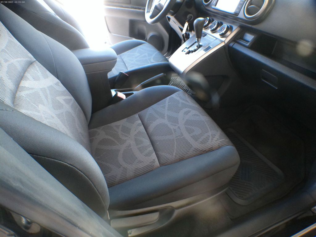 2014 Scion xB Image 7