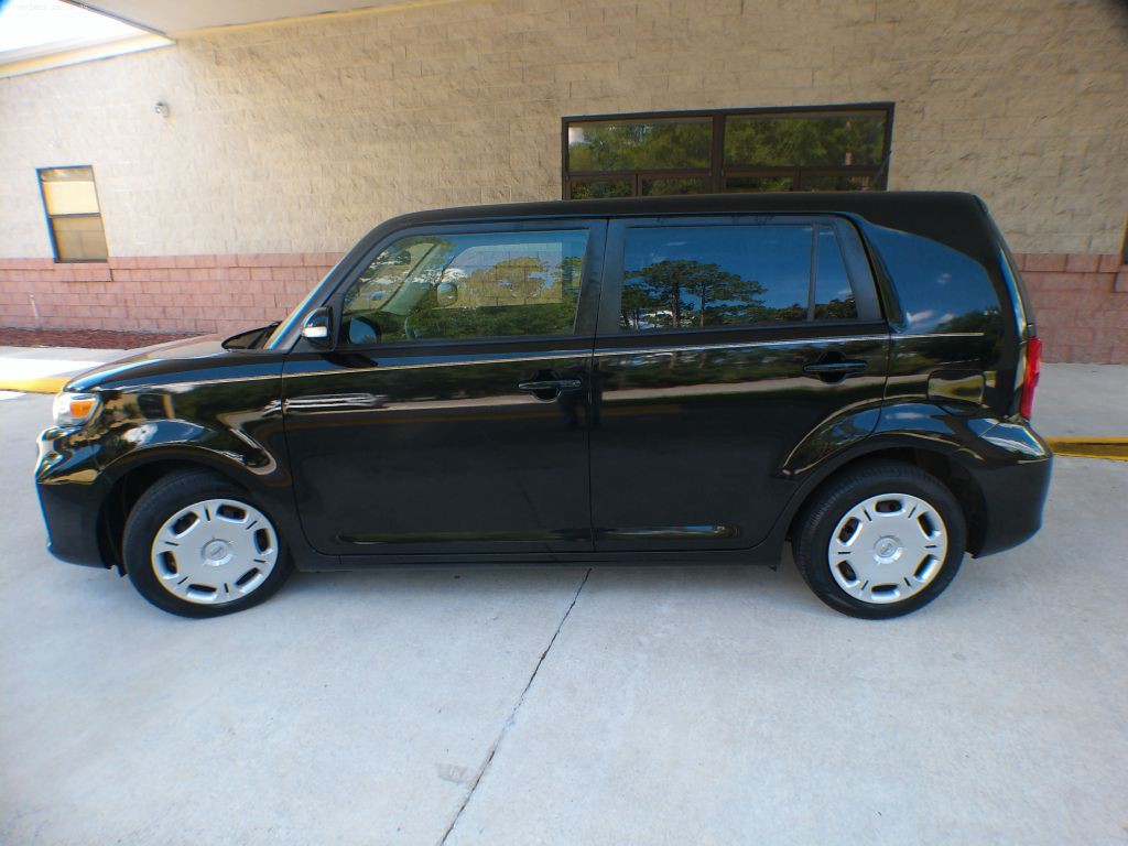 2014 Scion xB Image 15