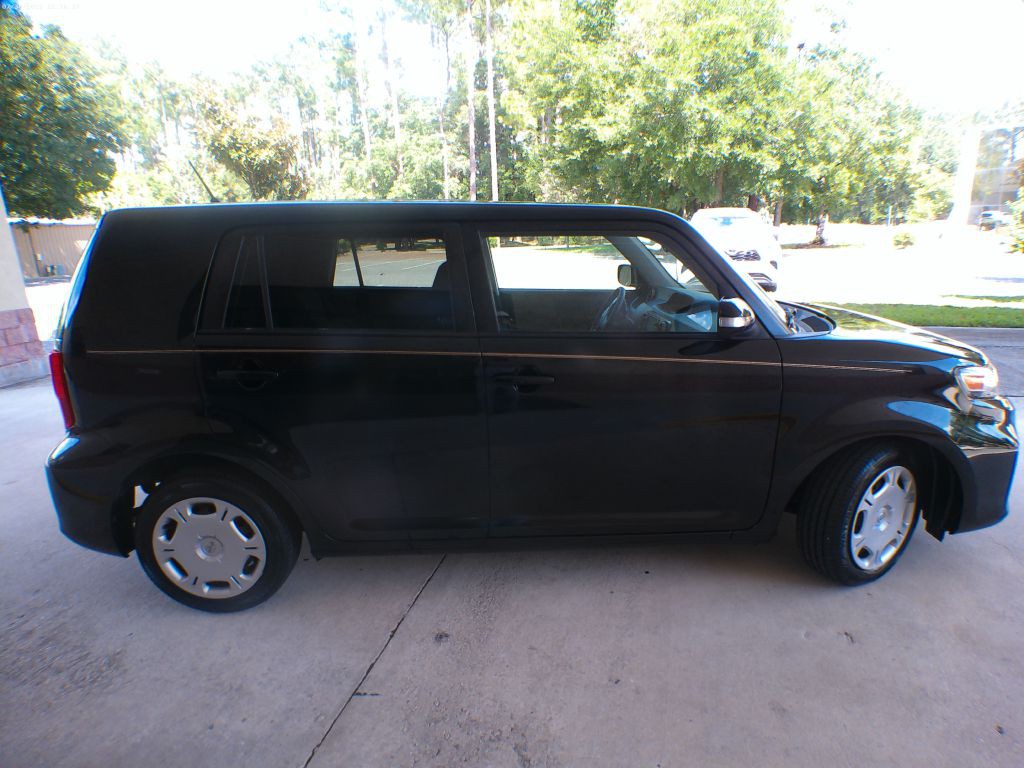 2014 Scion xB Image 16
