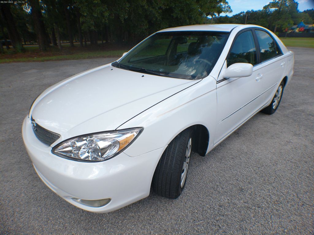 2004 Toyota Camry Image 1