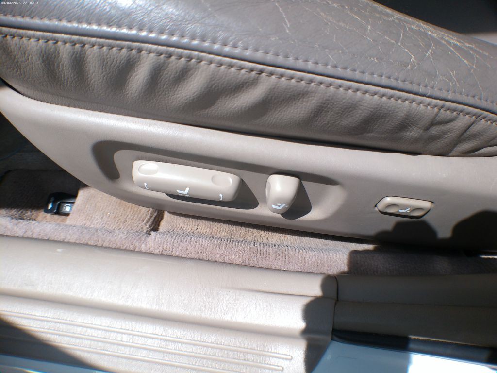2004 Toyota Camry Image 7