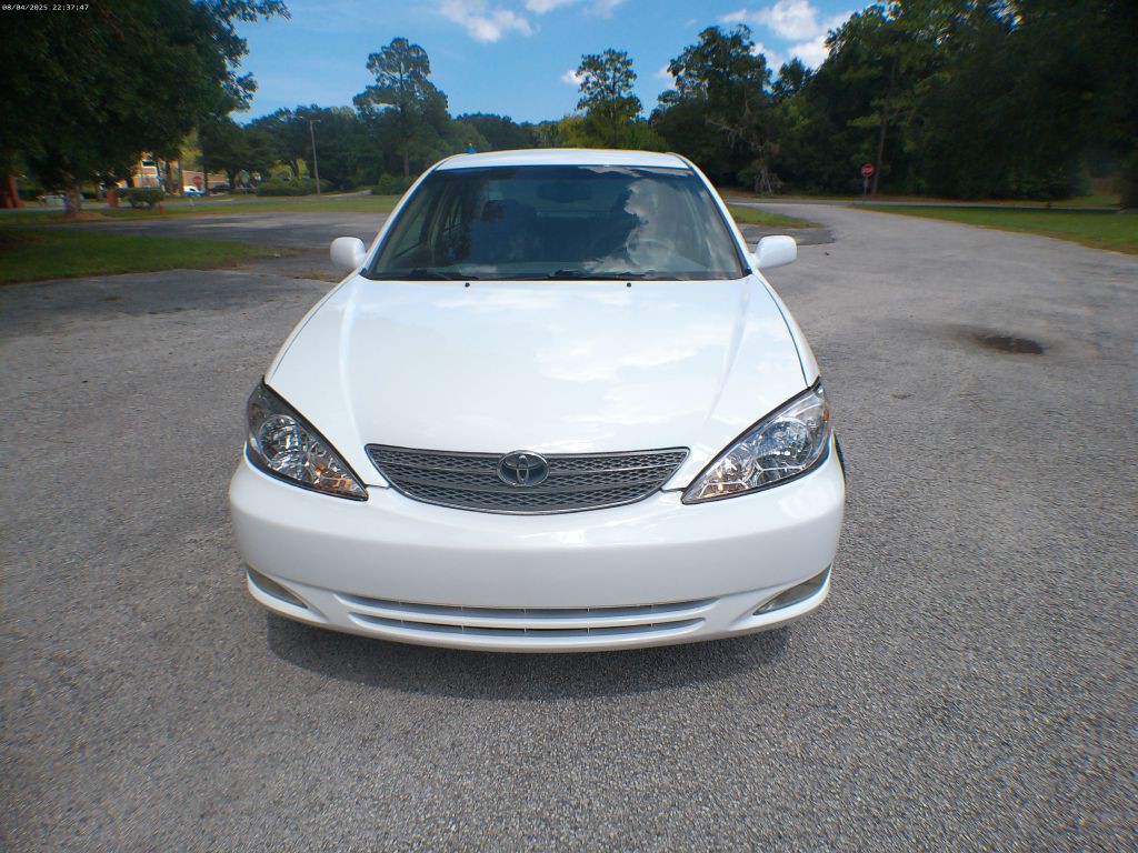 2004 Toyota Camry Image 9