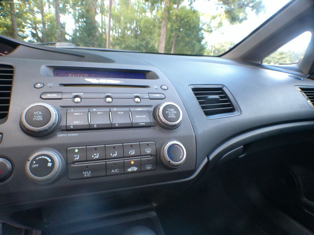 2010 Honda Civic Image 11