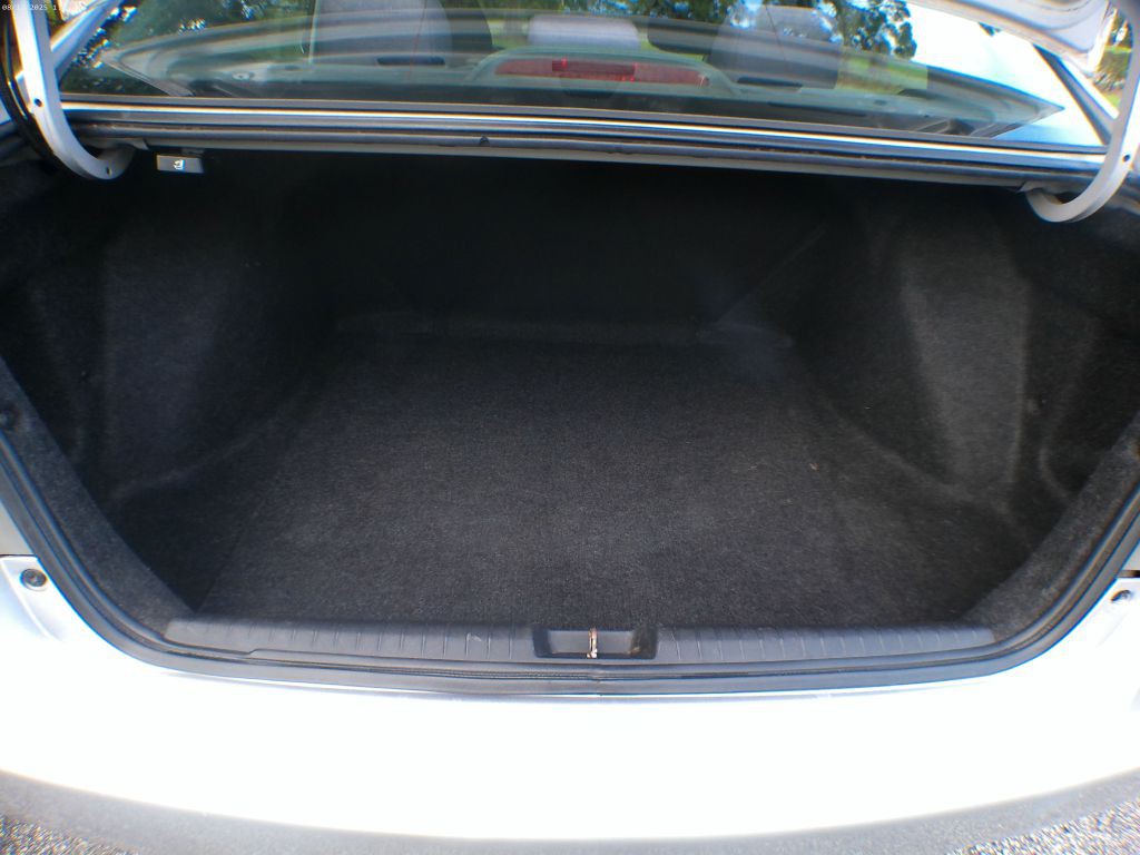 2010 Honda Civic Image 17