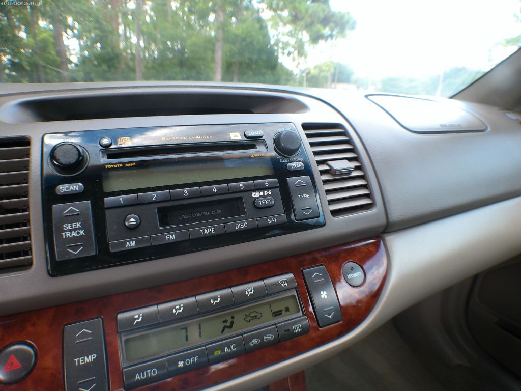 2006 Toyota Camry Image 11