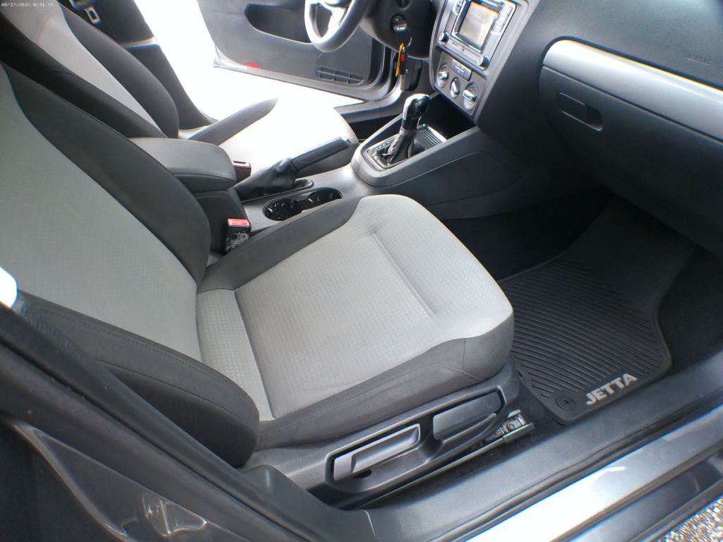 2017 Volkswagen Jetta Image 7