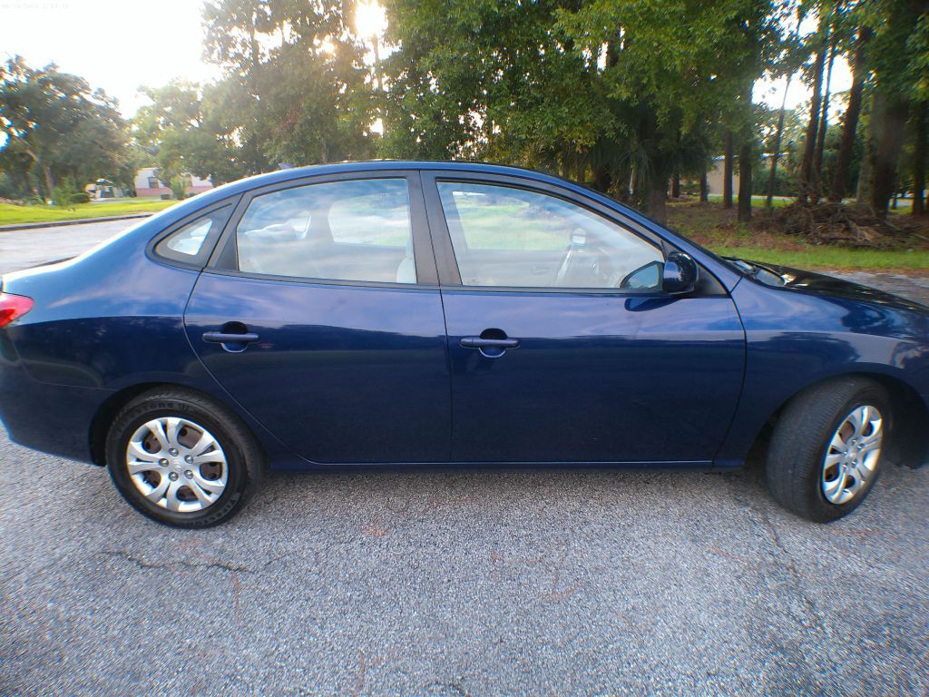 2010 Hyundai Elantra Image 16
