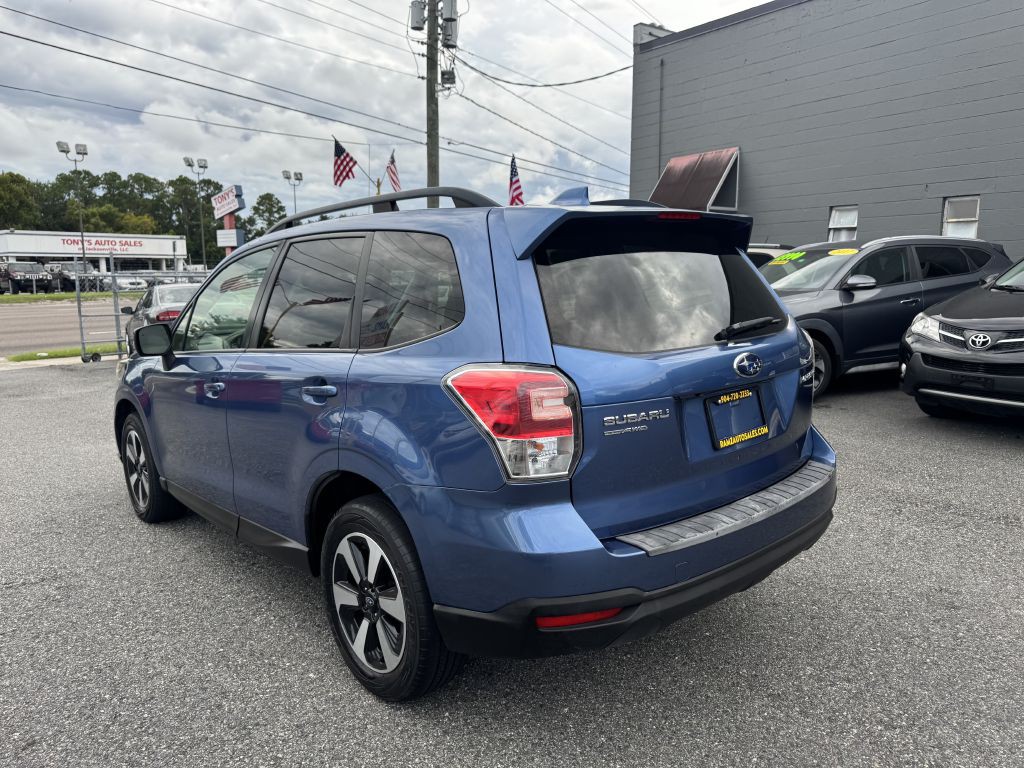 2017 Subaru Forester Image 2
