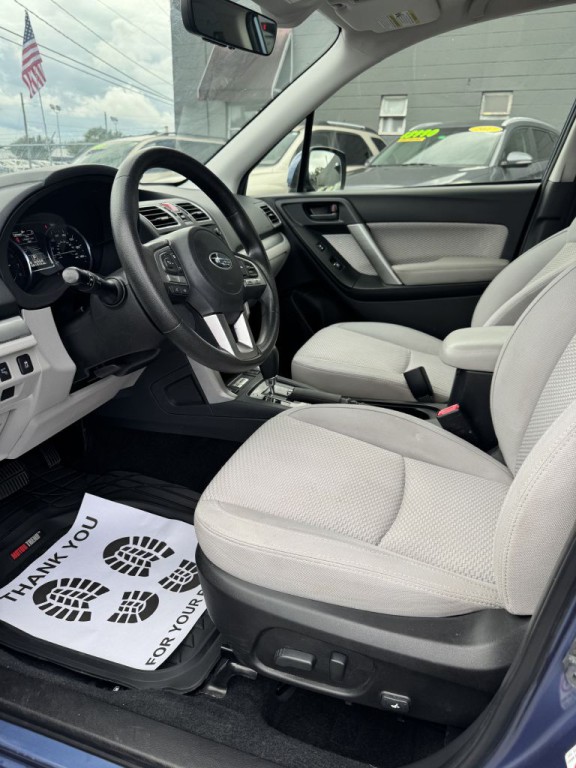 2017 Subaru Forester Image 5