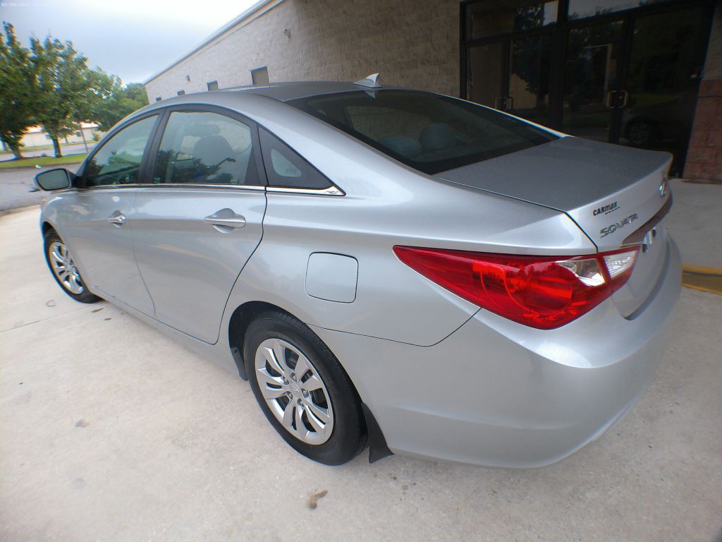 2013 Hyundai Sonata Image 4