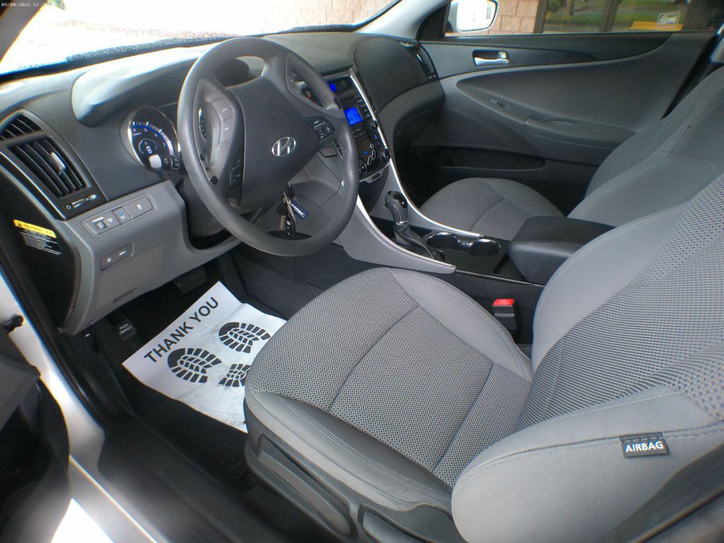 2013 Hyundai Sonata Image 5
