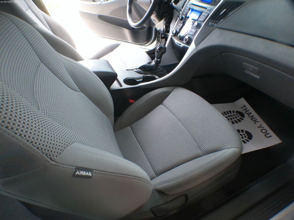 2013 Hyundai Sonata Image 7