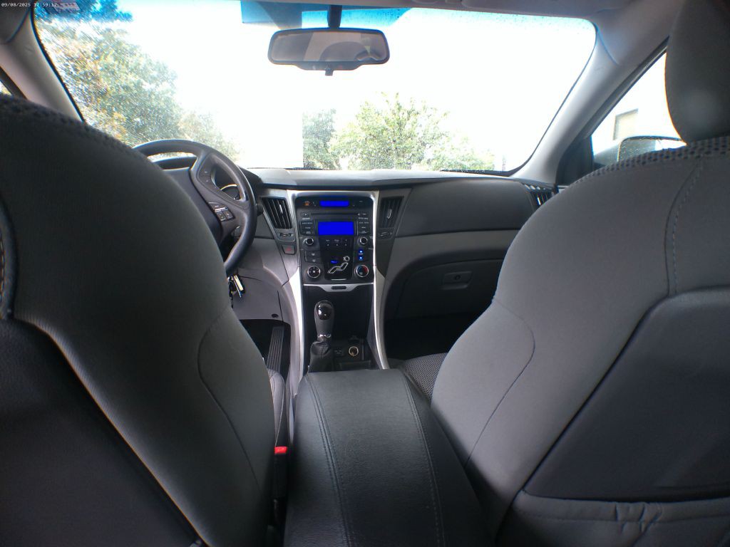 2013 Hyundai Sonata Image 10