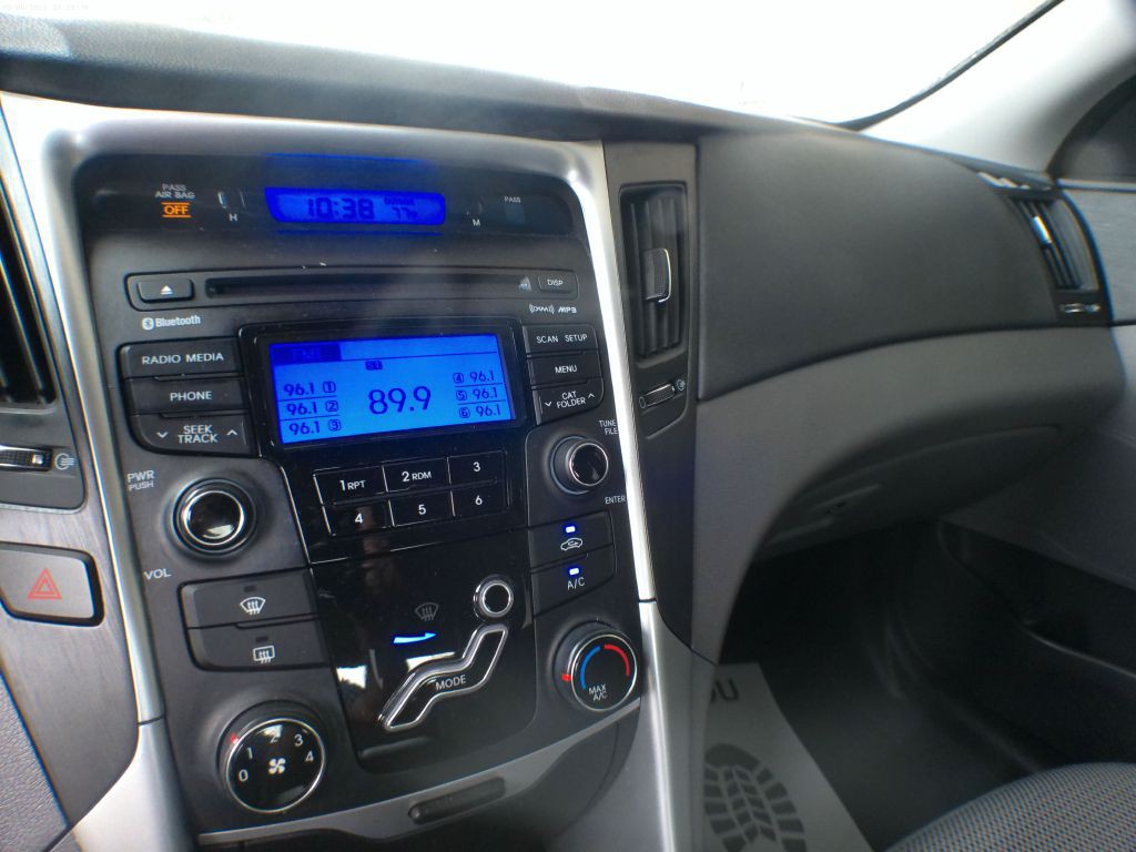 2013 Hyundai Sonata Image 11