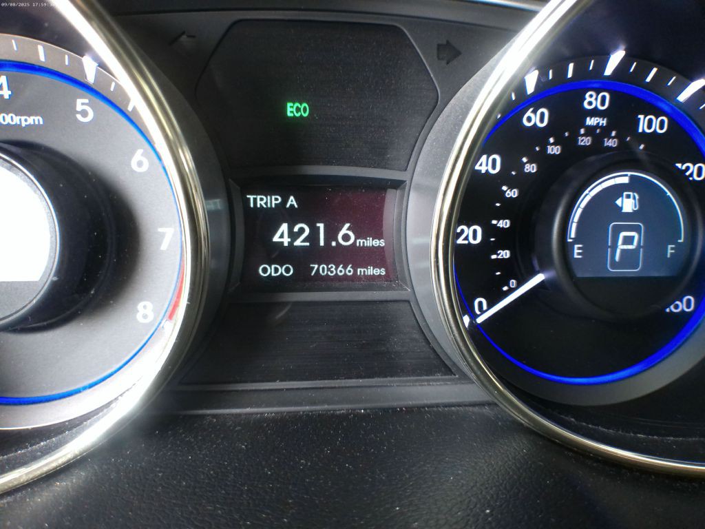 2013 Hyundai Sonata Image 12