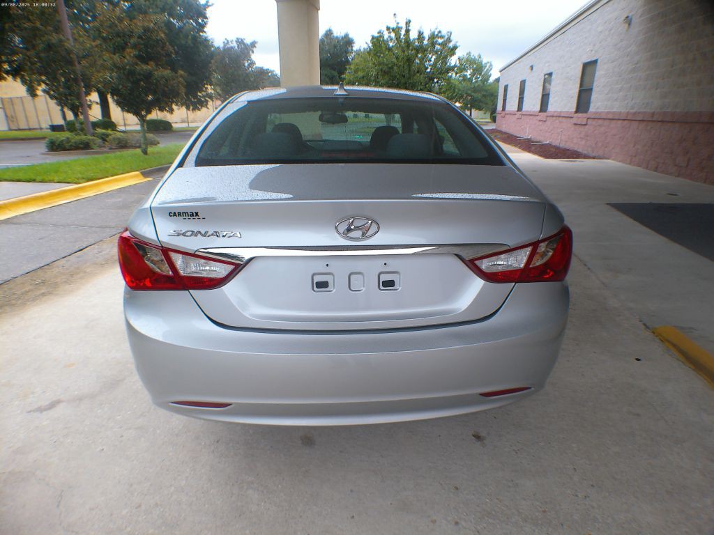2013 Hyundai Sonata Image 16