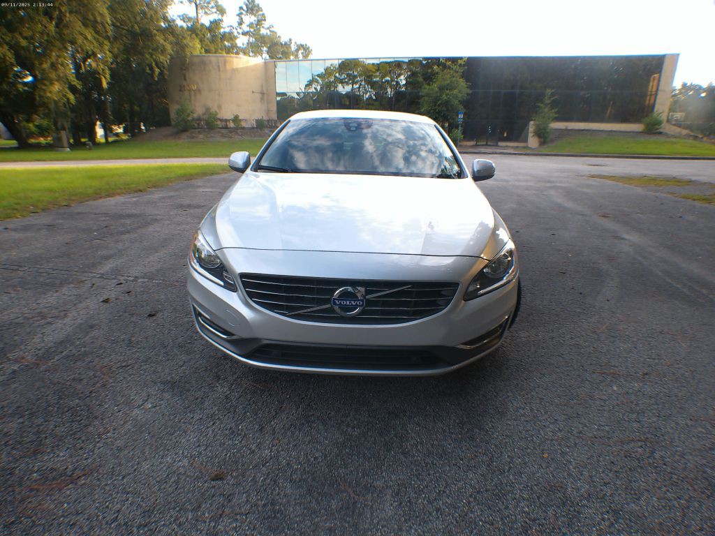 2015 Volvo S60 Image 16