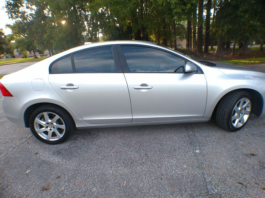 2015 Volvo S60 Image 19