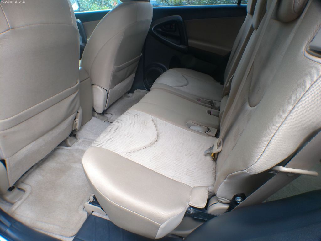 2010 Toyota Rav4 Image 6