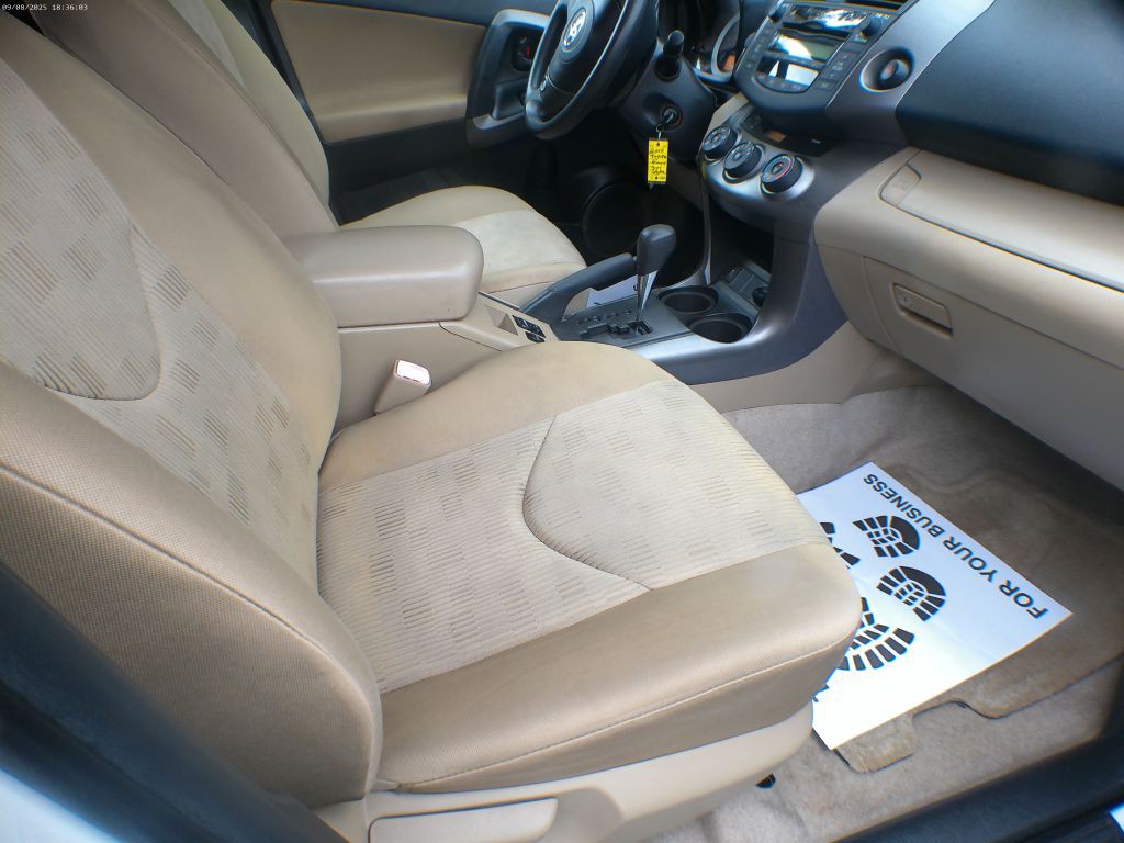 2010 Toyota Rav4 Image 7