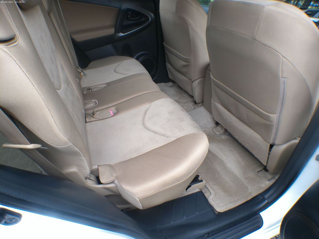 2010 Toyota Rav4 Image 8