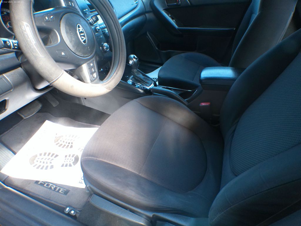 2011 Kia Forte Image 9