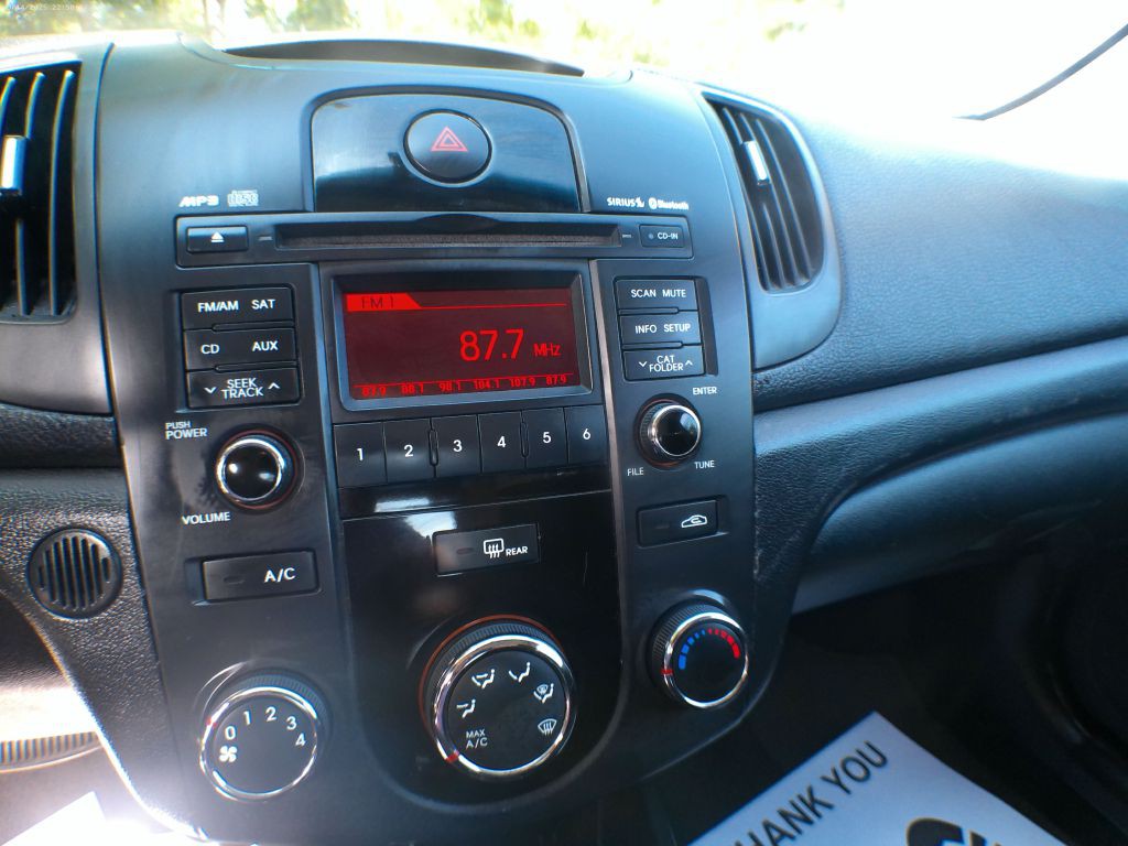 2011 Kia Forte Image 14