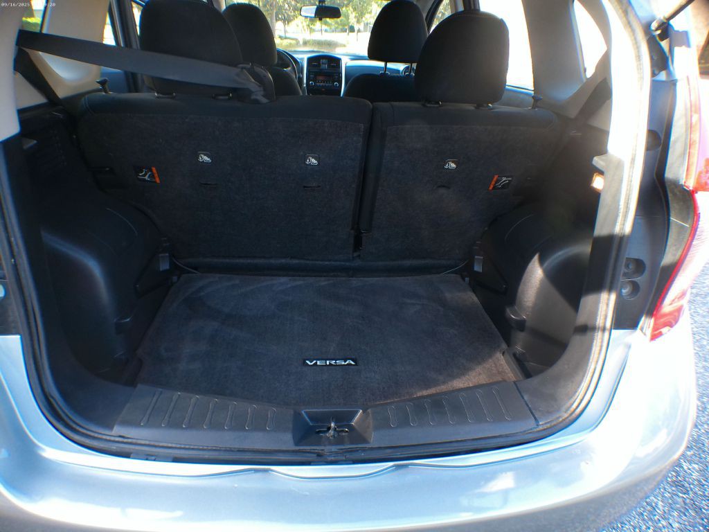 2015 Nissan Versa Image 5