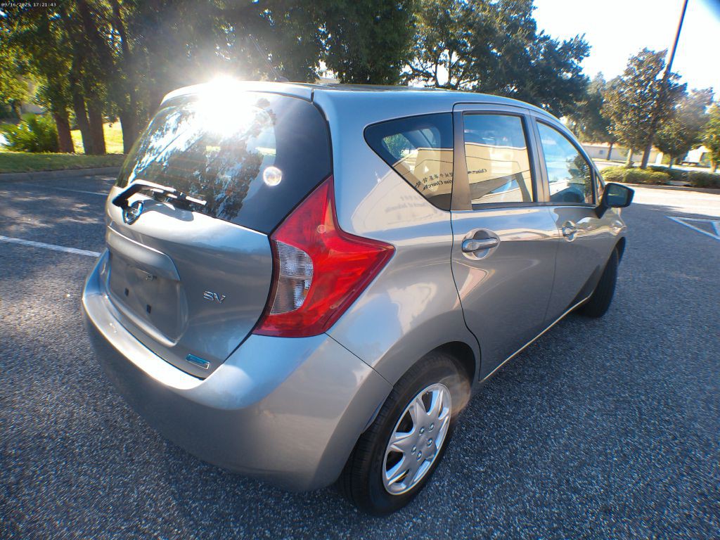 2015 Nissan Versa Image 16