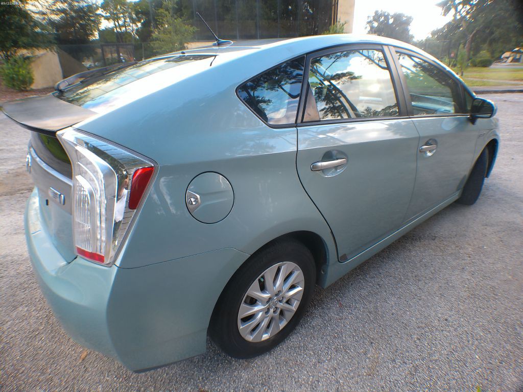 2014 Toyota Prius Image 3