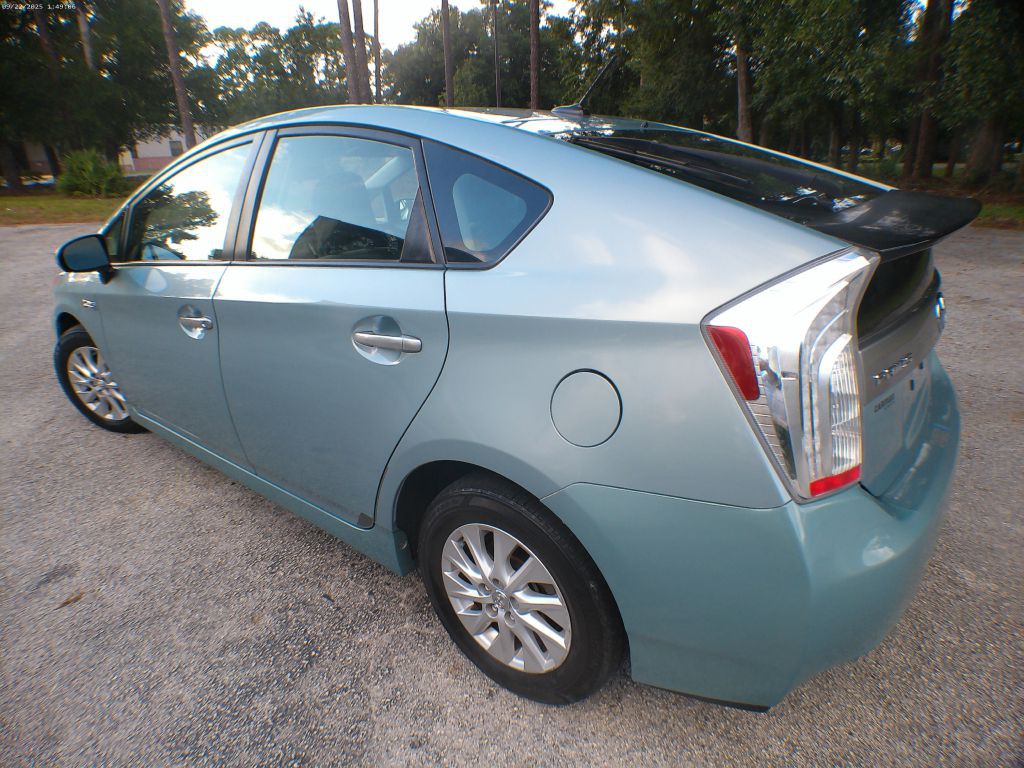 2014 Toyota Prius Image 4